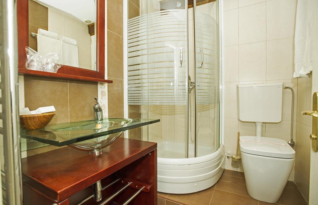 Hotel Radmilovac Belgrad Zimmer foto