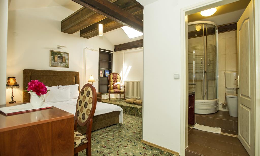 Hotel Radmilovac Belgrad Zimmer foto