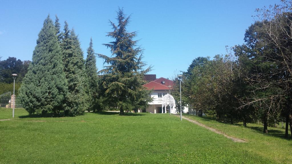 Hotel Radmilovac Belgrad Exterior foto